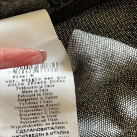 Sporty dress - Picture 7 of 7